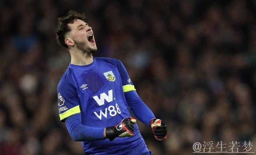 曼联非洲杯前目标四连胜！阿莫林确认库尼亚复出，评价其进球少问题